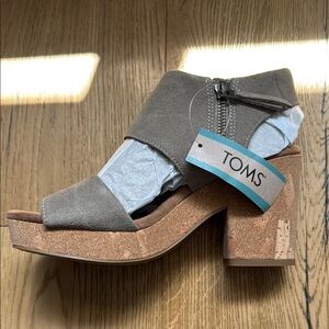 NEW! TOMS Majorca Cork Platform Sandal in Suede Dune